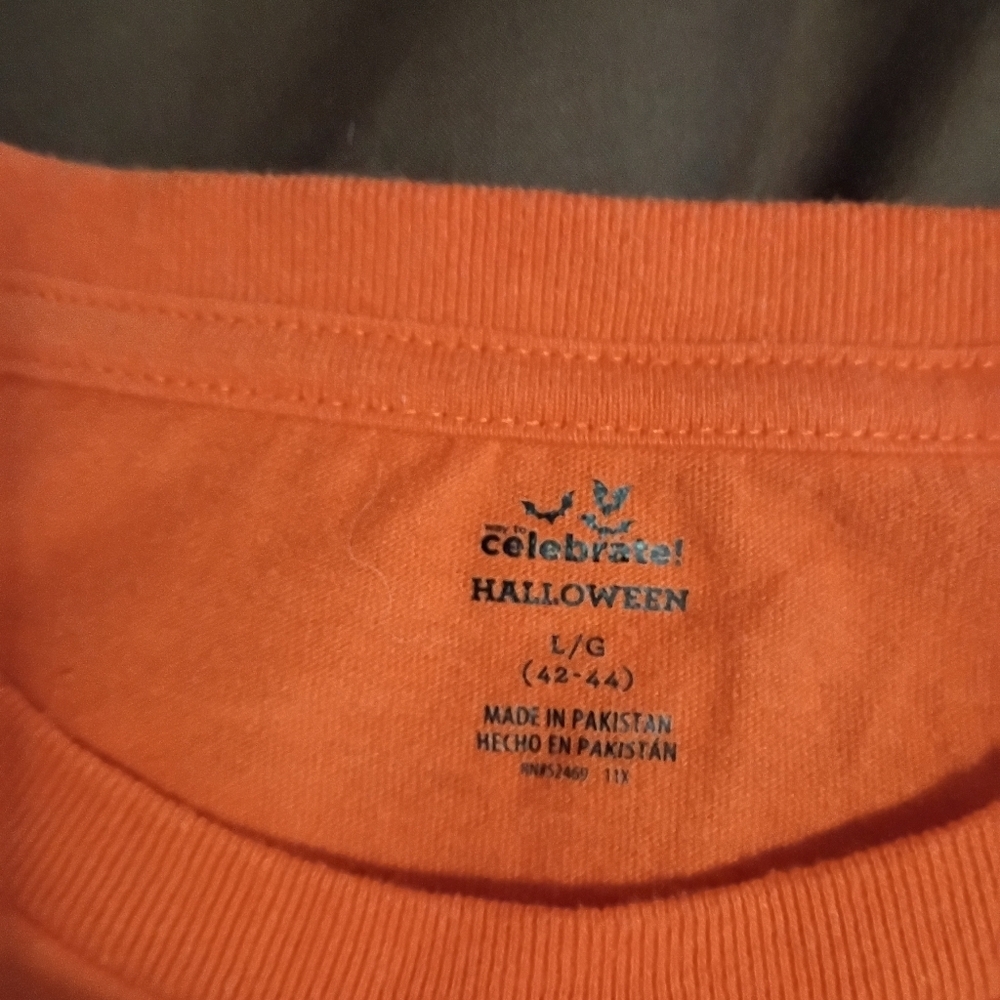Jack O Lantern Pumpkin T-shirt - Picture 2 of 3